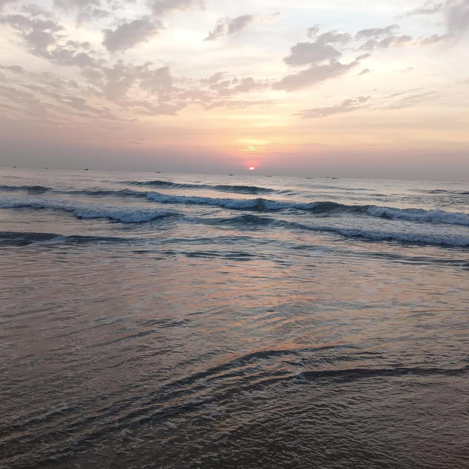 פונדיצ'רי Le'Sap Beach Resort מראה חיצוני תמונה